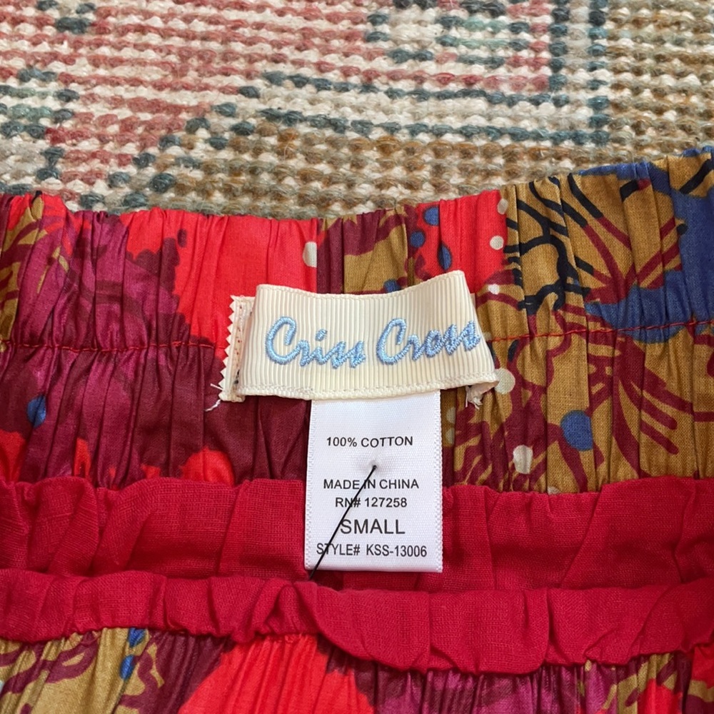Francesca's Criss Cross skirt NWT - Picture 4 of 5